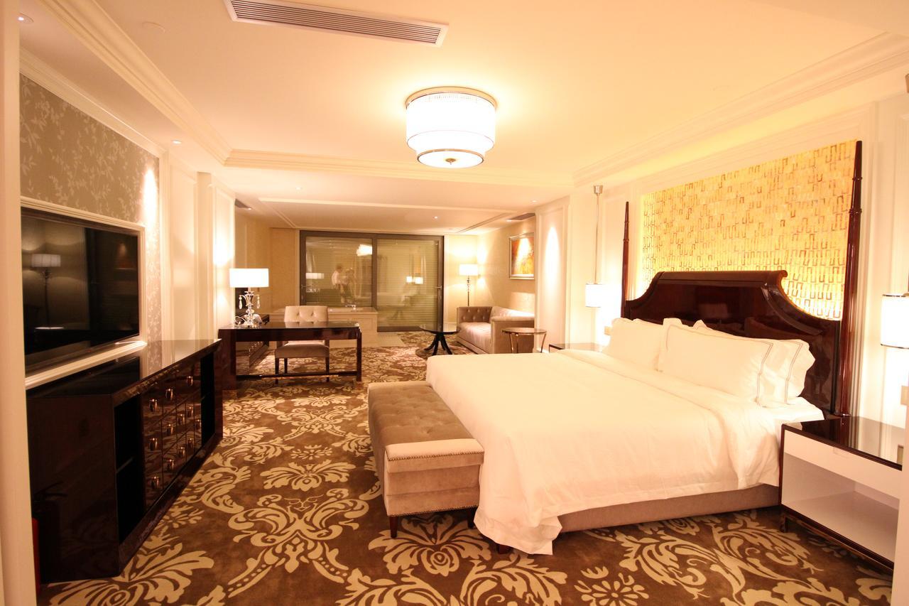 Lake Piedmont International Hotel Гуанчжоу Екстер'єр фото