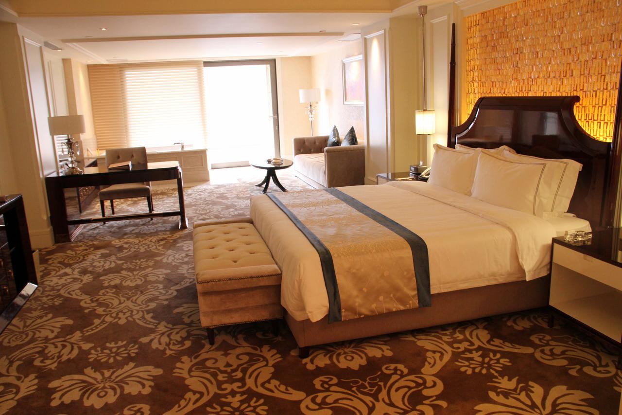 Lake Piedmont International Hotel Гуанчжоу Екстер'єр фото
