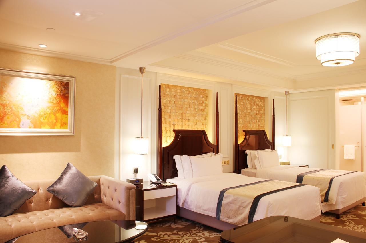 Lake Piedmont International Hotel Гуанчжоу Екстер'єр фото